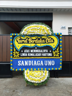 Papan Bunga Duka di Malatunrung